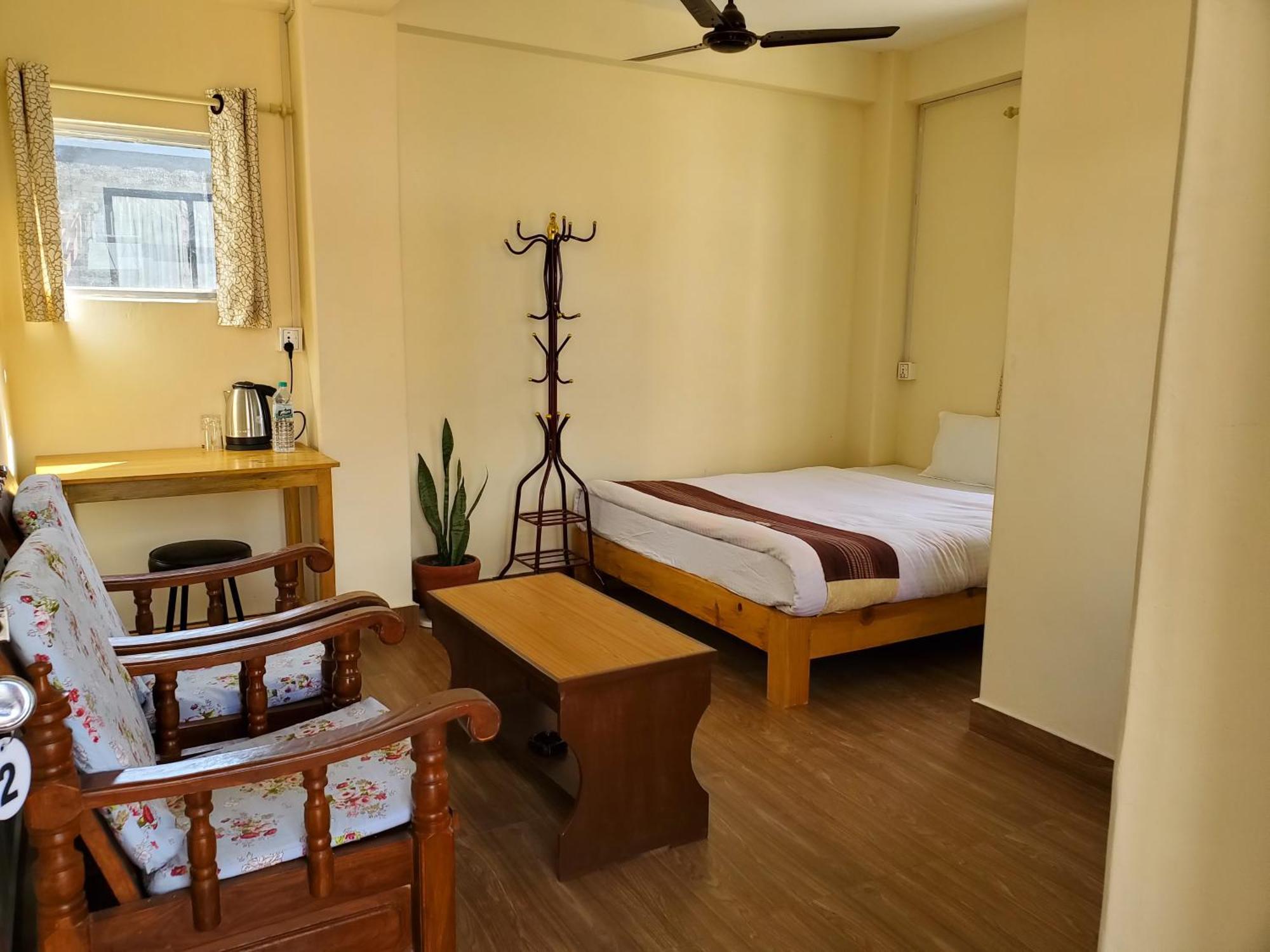 Santoshi Guest House, Pokhara Luaran gambar