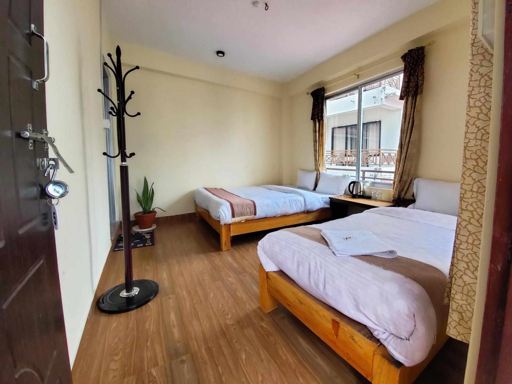 Santoshi Guest House, Pokhara Luaran gambar