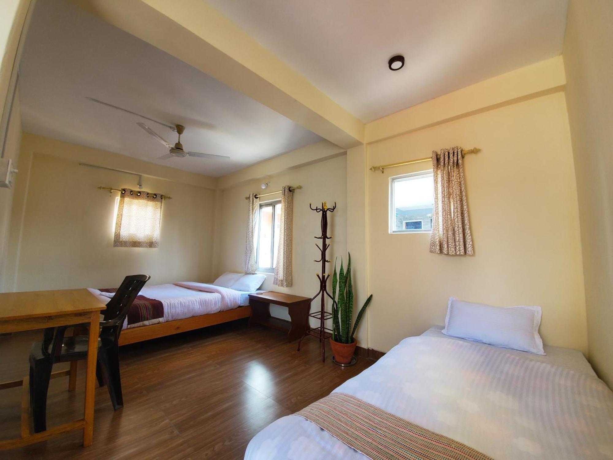 Santoshi Guest House, Pokhara Luaran gambar