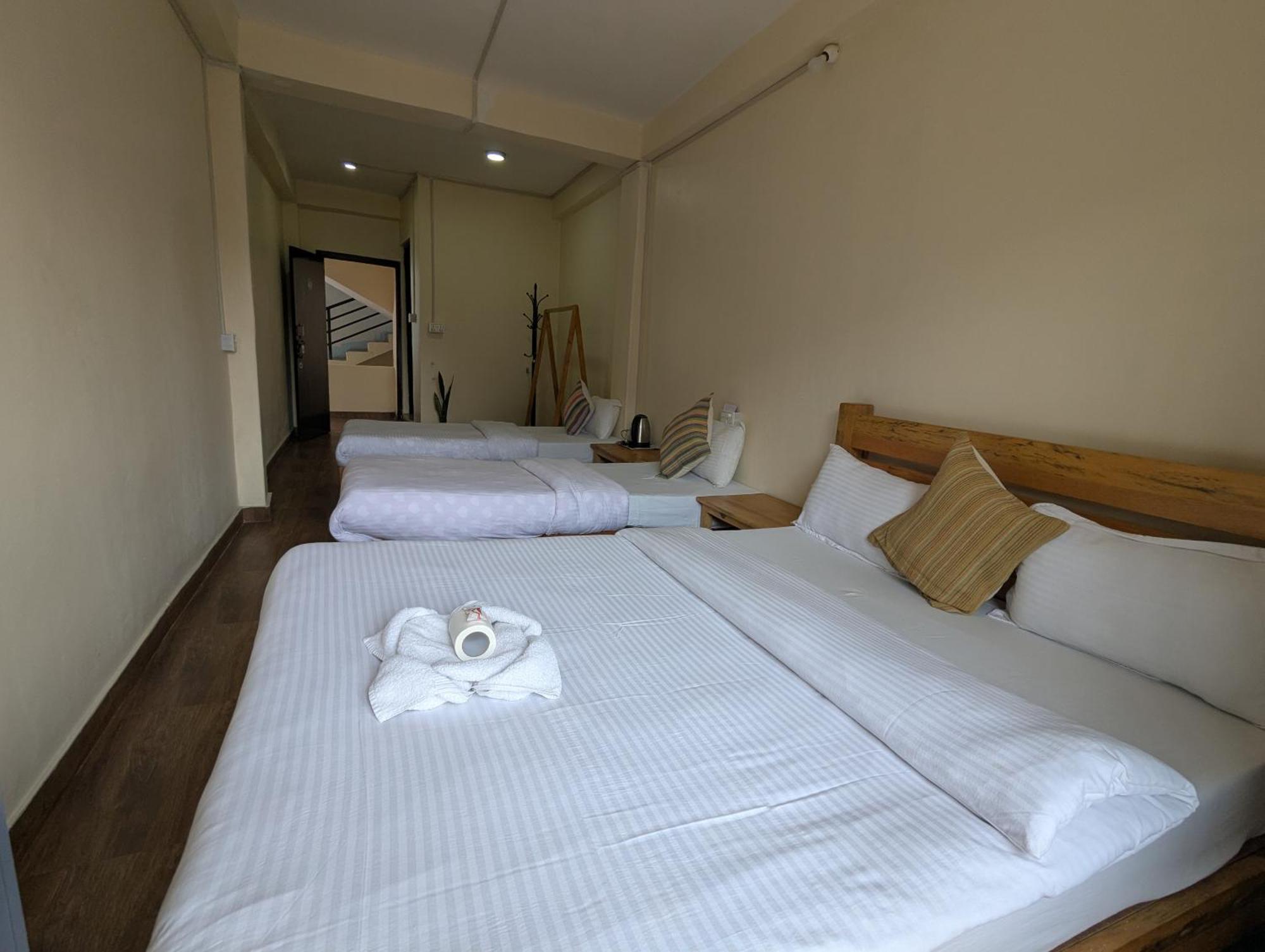 Santoshi Guest House, Pokhara Luaran gambar